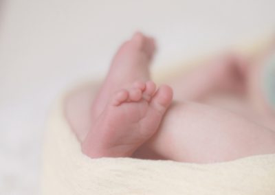 baby-feet-fort-mill-rock-hill-charlotte-newborn-photography