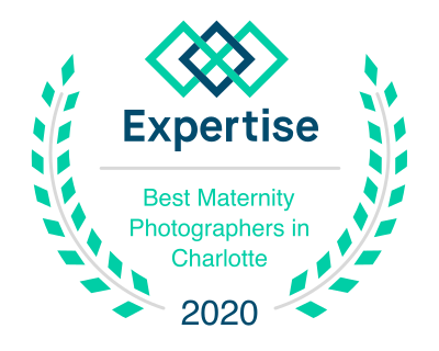 Expertise top maternity photographer 2020